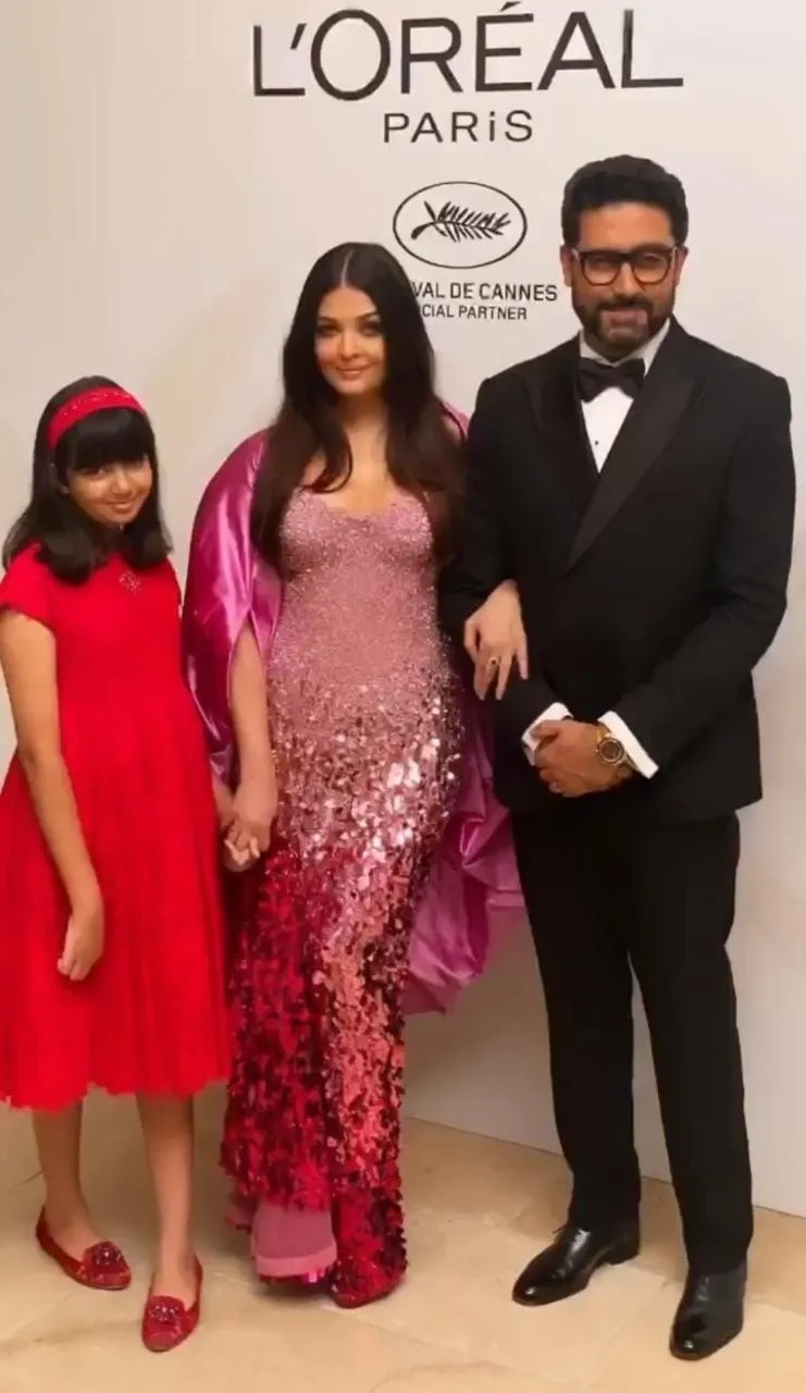 Aishwarya Rai Hd Xxxreal Video - Aishwarya Rai Bachchan looked stunning in a sparkling gown as she attended  an event with Abhishek Bachchan and daughter Aaradhya in Cannes. -  Popdiaries