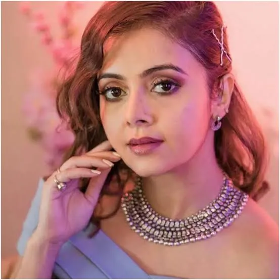 Devoleena Bhattacharjee is in shock as a murder took place in her buliding. She is scared now!