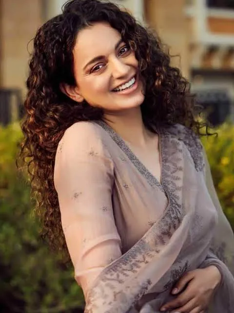 Kangana Ranaut says Hindi movies are not working, audience cannot connect with star kids  