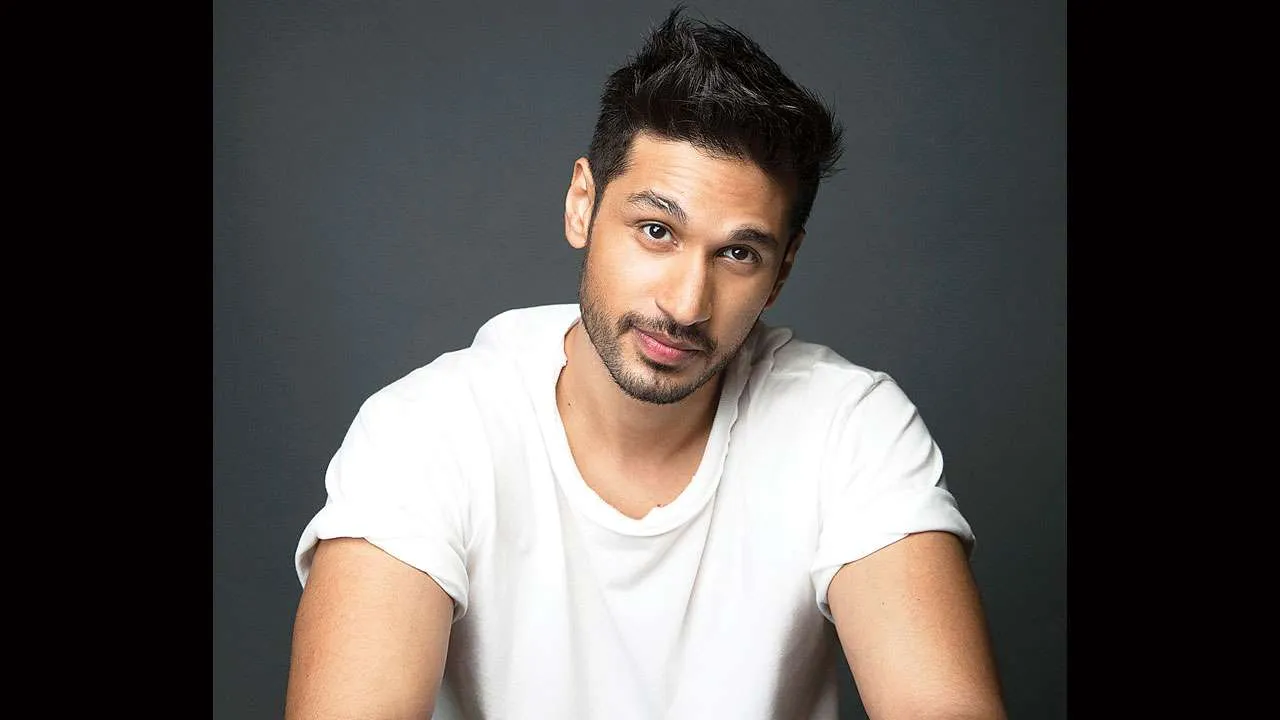 Arjun Kanungo puts himself on the global map with the Indian rendition of  Vaultboy's hit 'Everything Sucks'! - Popdiaries